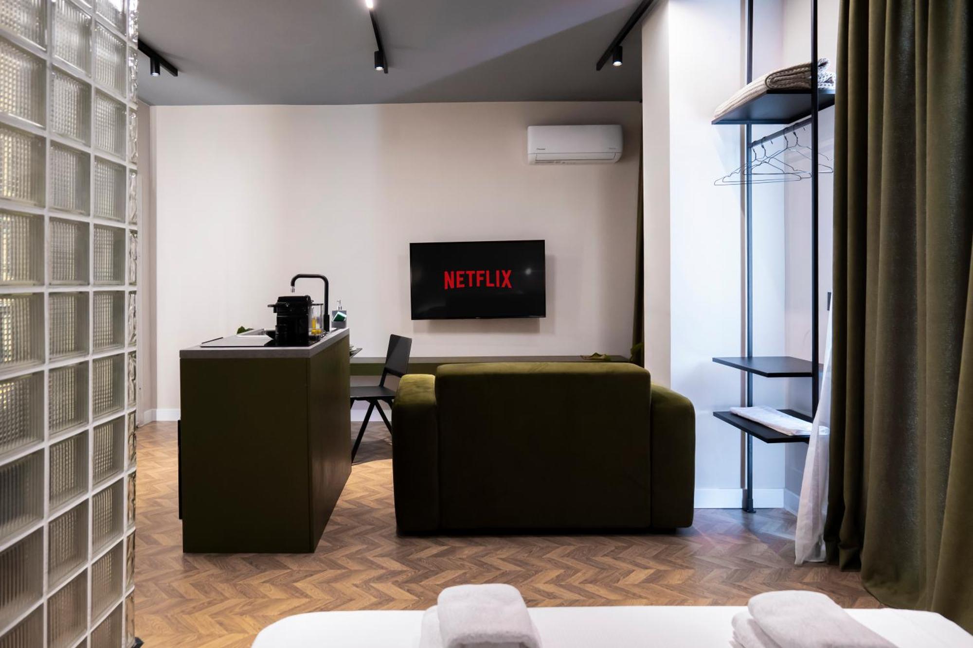 Muz Studios Tirana Buitenkant foto